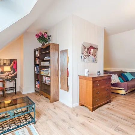 Ferienhaus Gite A L'Ombre D'Un Chene *
